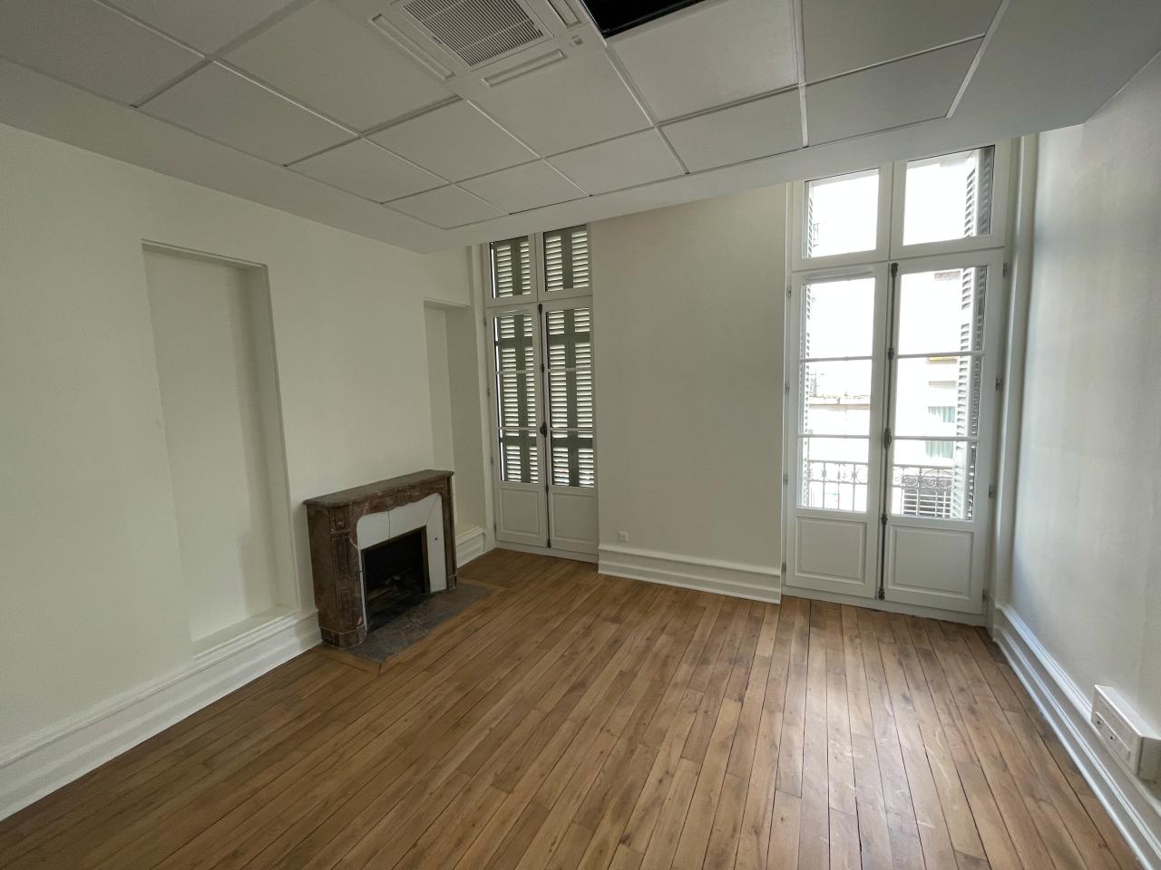 Location bureau Tours Indre-et-Loire OLBUR2310745 9