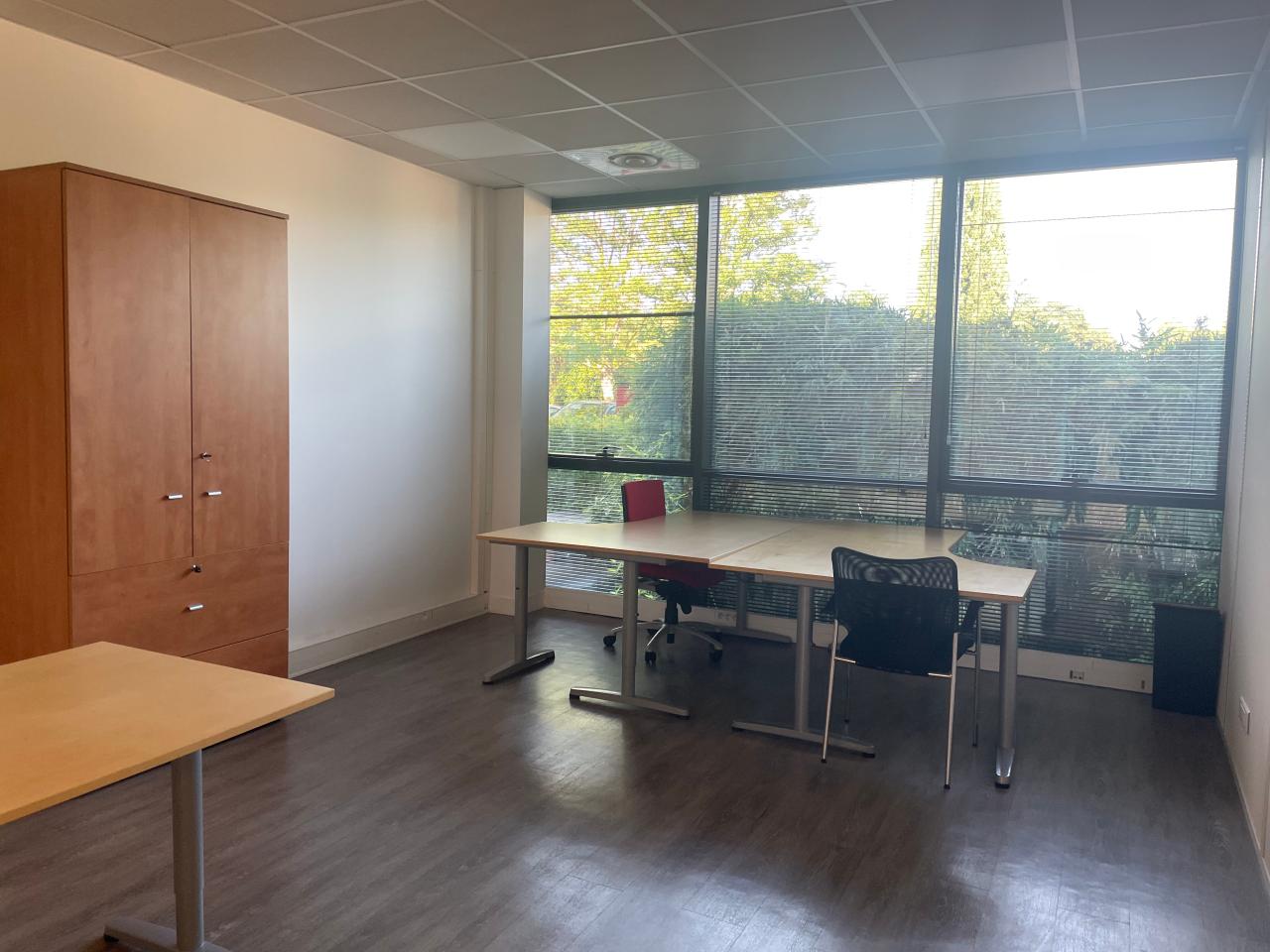 Location bureau Aix-en-Provence Bouches-du-Rhône OLBUR2314356 10