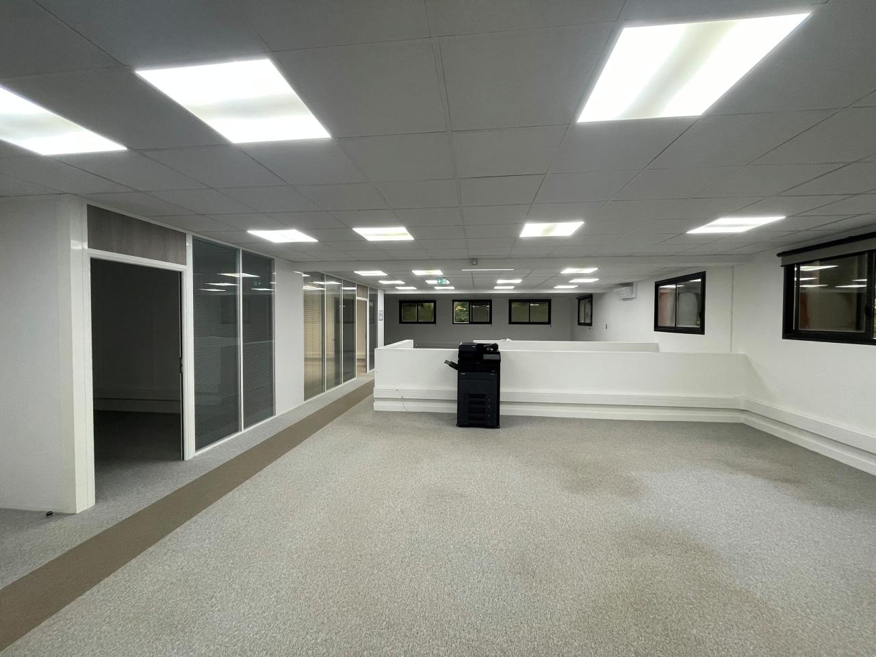 Location local d'activité Jouy-en-Josas Yvelines OLACT2426656 4