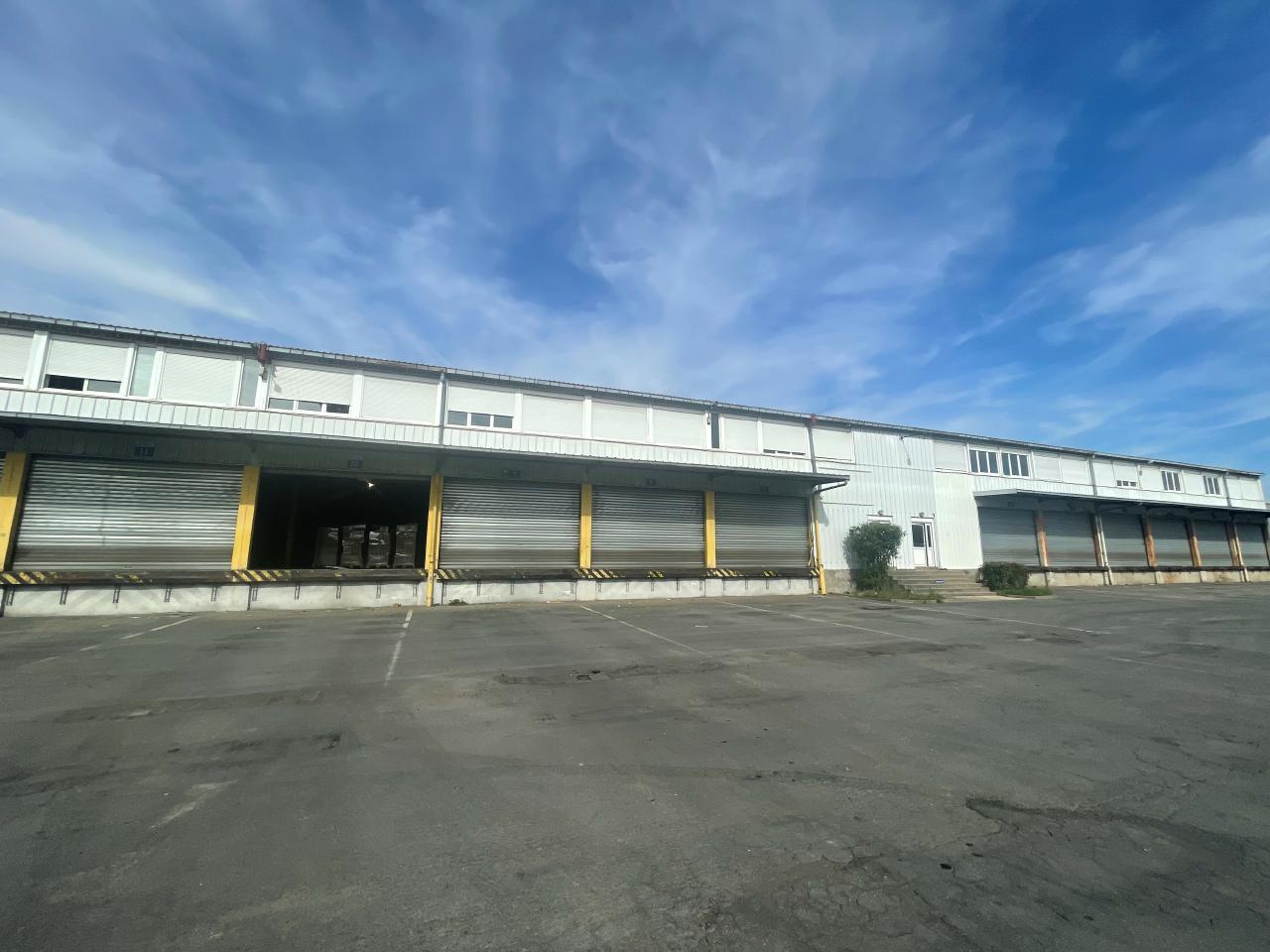 Location local d'activité Fleury-les-Aubrais Loiret OLACT2420145 1