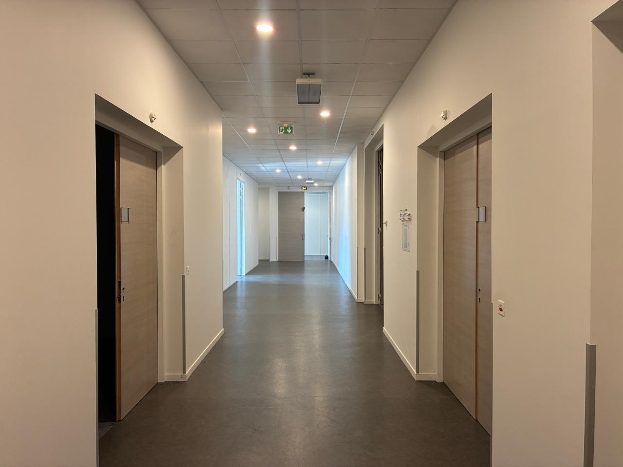 Location local d'activité Élancourt Yvelines OLACT2640675 12