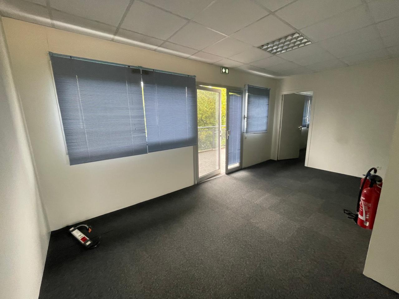 Location bureau Tours Indre-et-Loire OLBUR2318227 3