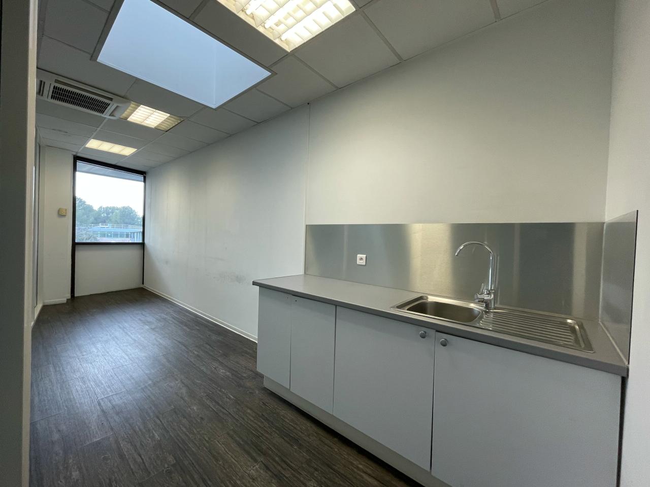 Location bureau Aix-en-Provence Bouches-du-Rhône OLBUR2421612 17