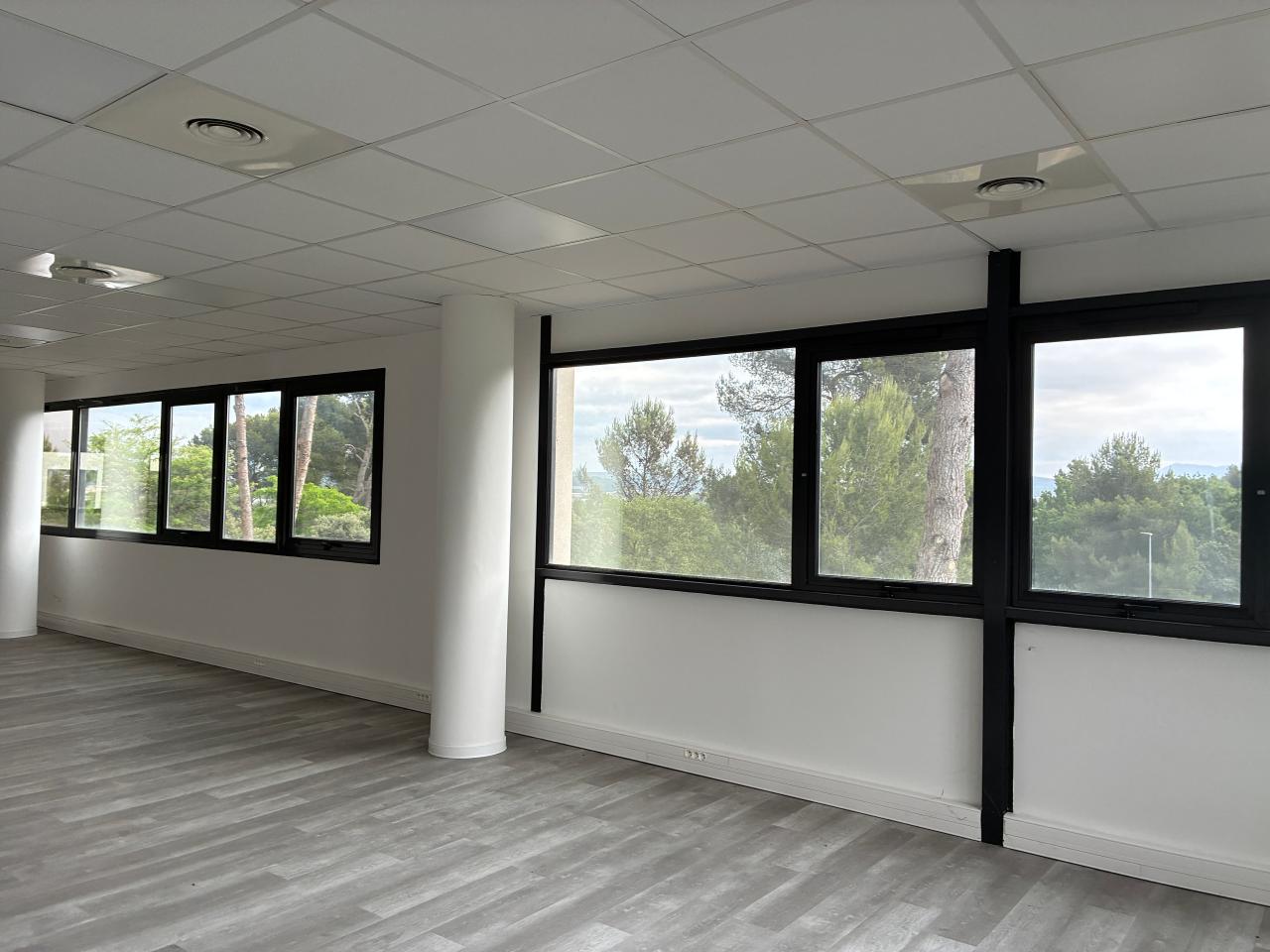 Location bureau Aix-en-Provence Bouches-du-Rhône OLBUR2114976 34