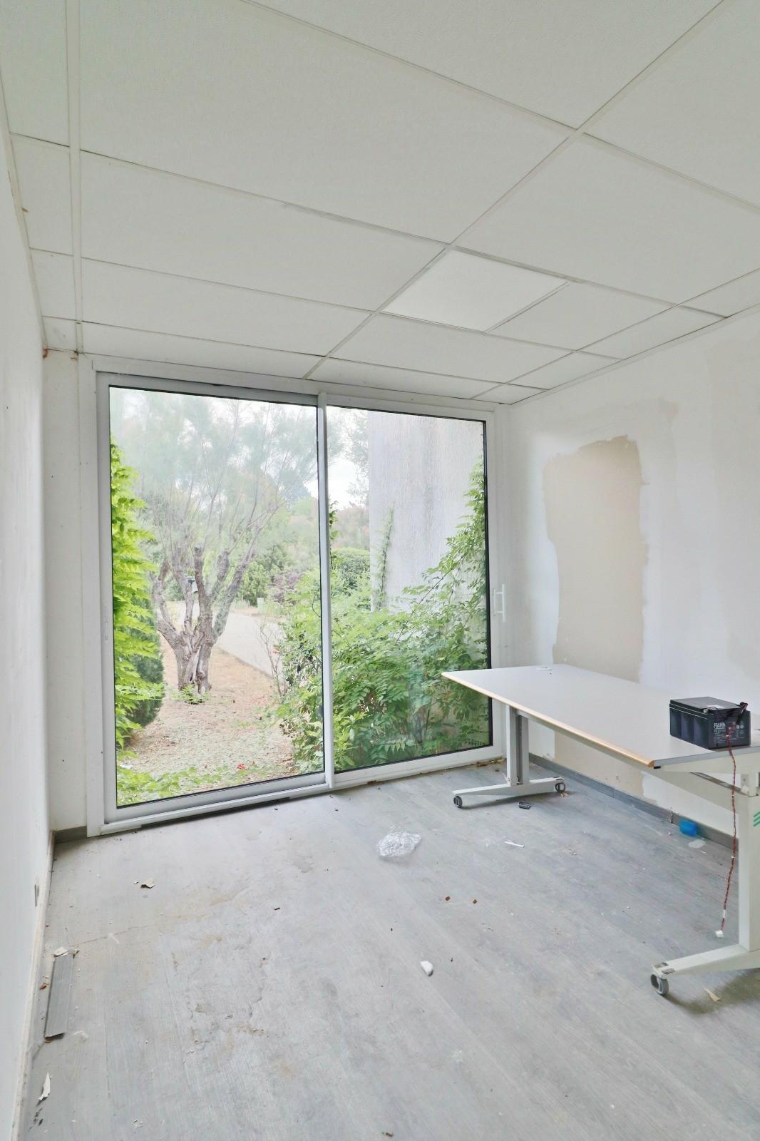 Location bureau Rousset Bouches-du-Rhône OLBUR2203988 5