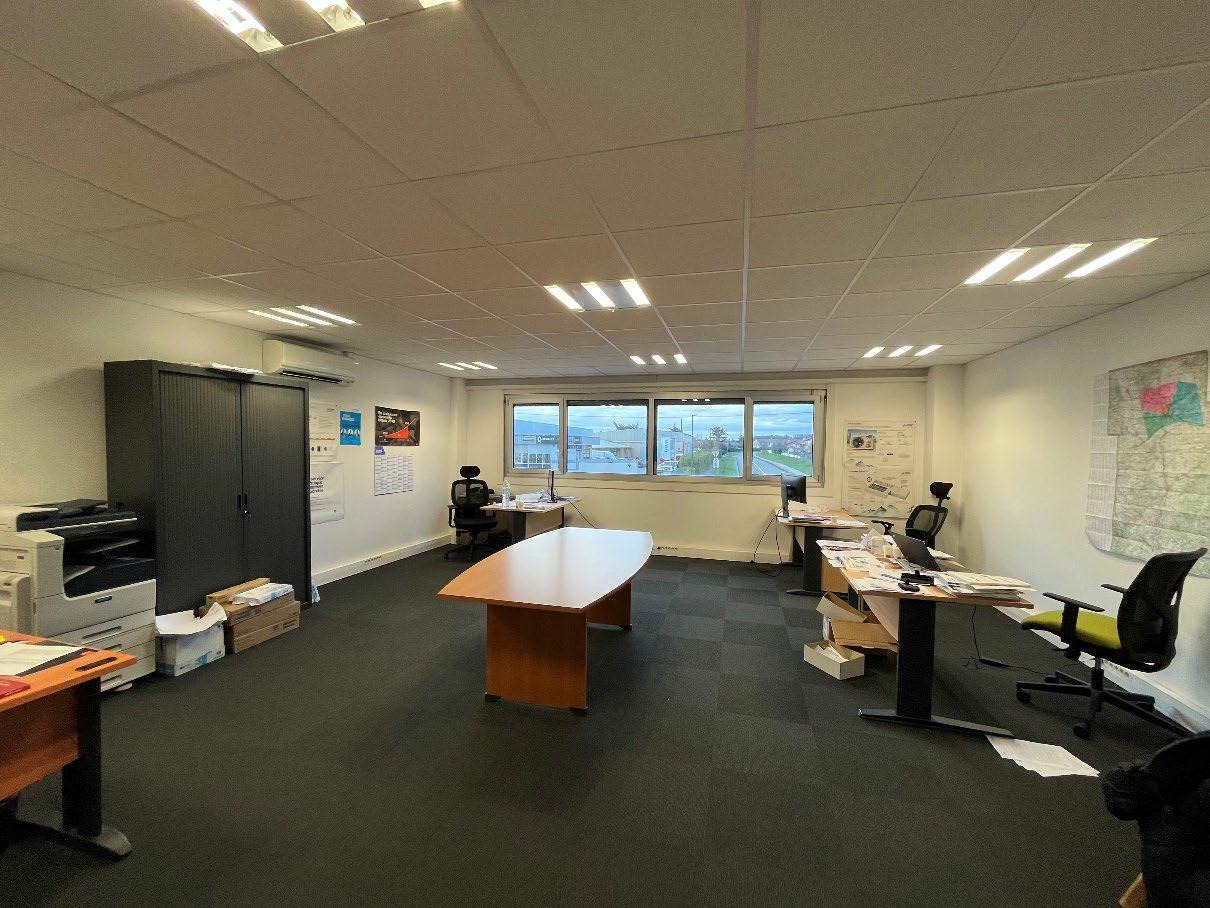 Location local d'activité Décines-Charpieu Rhône OLACT2108906 9