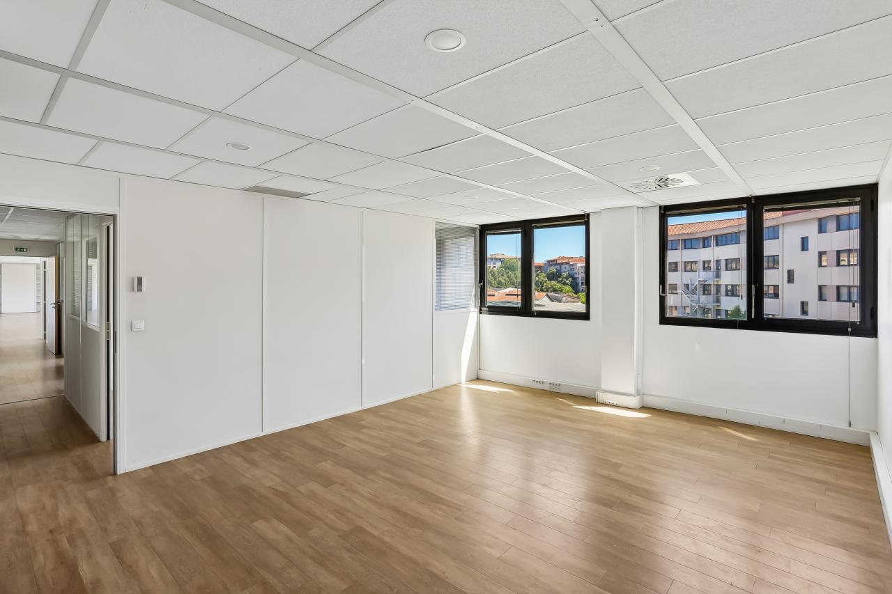 Location bureau Aix-en-Provence Bouches-du-Rhône OLBUR2421641 8