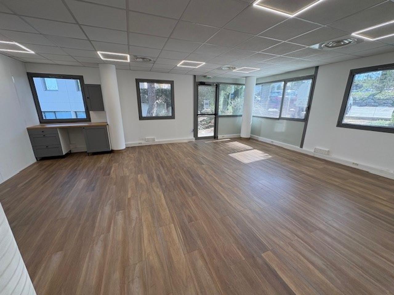 Location bureau Aix-en-Provence Bouches-du-Rhône OLBUR2537075 2