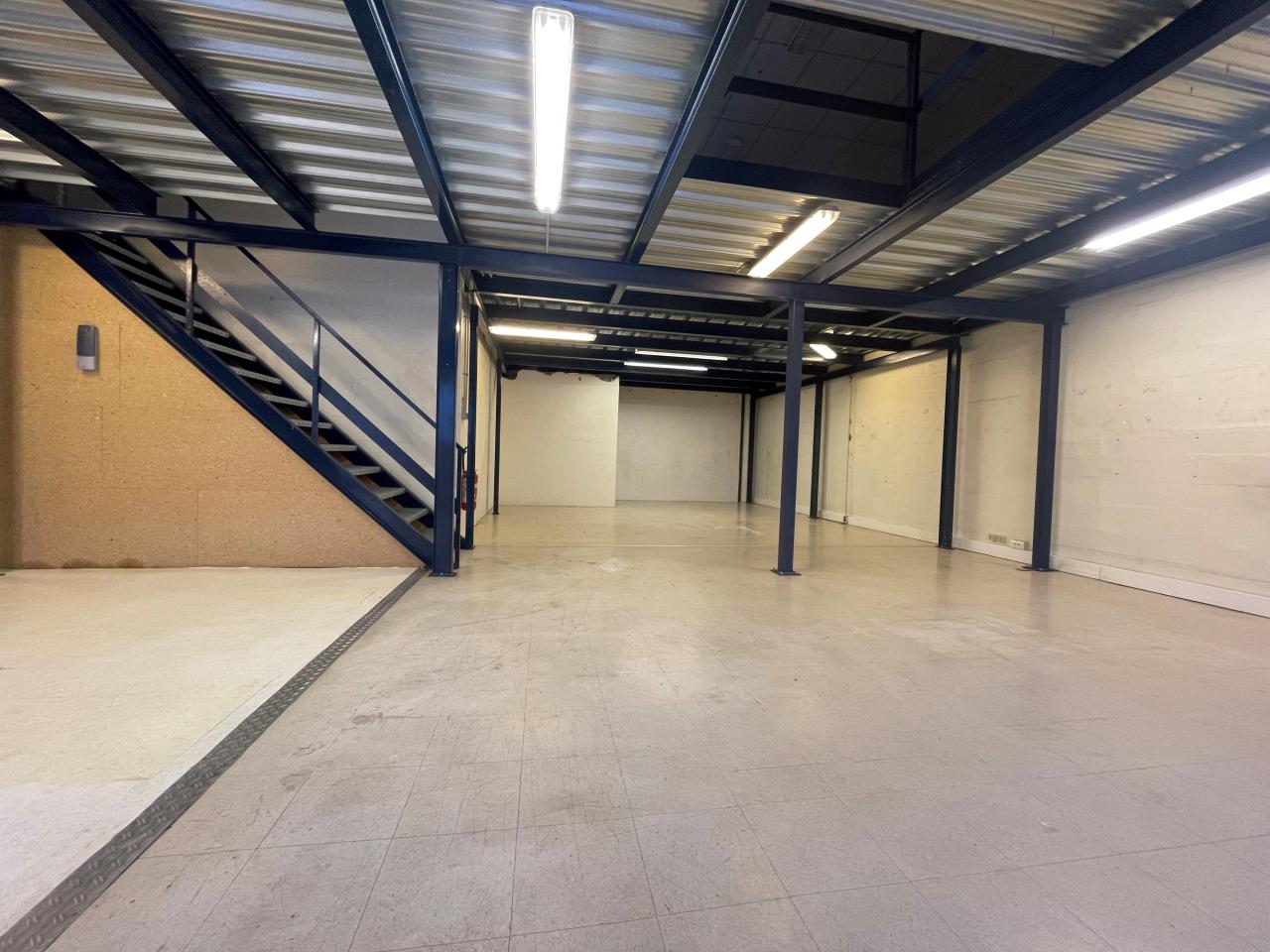 Location local d'activité Montigny-le-Bretonneux Yvelines OLACT2537621 5