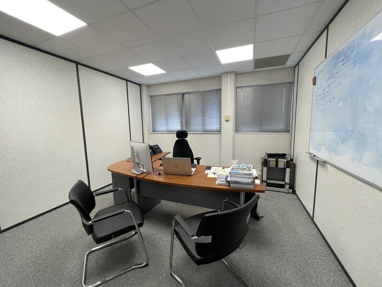 Location bureau Rousset Bouches-du-Rhône OLBUR2313381 16