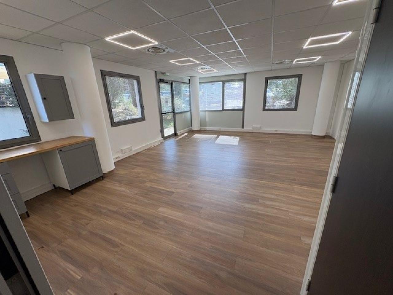 Location bureau Aix-en-Provence Bouches-du-Rhône OLBUR2537075 5