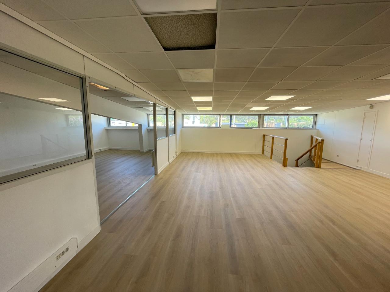 Location bureau Aubagne Bouches-du-Rhône OLBUR2423455 4