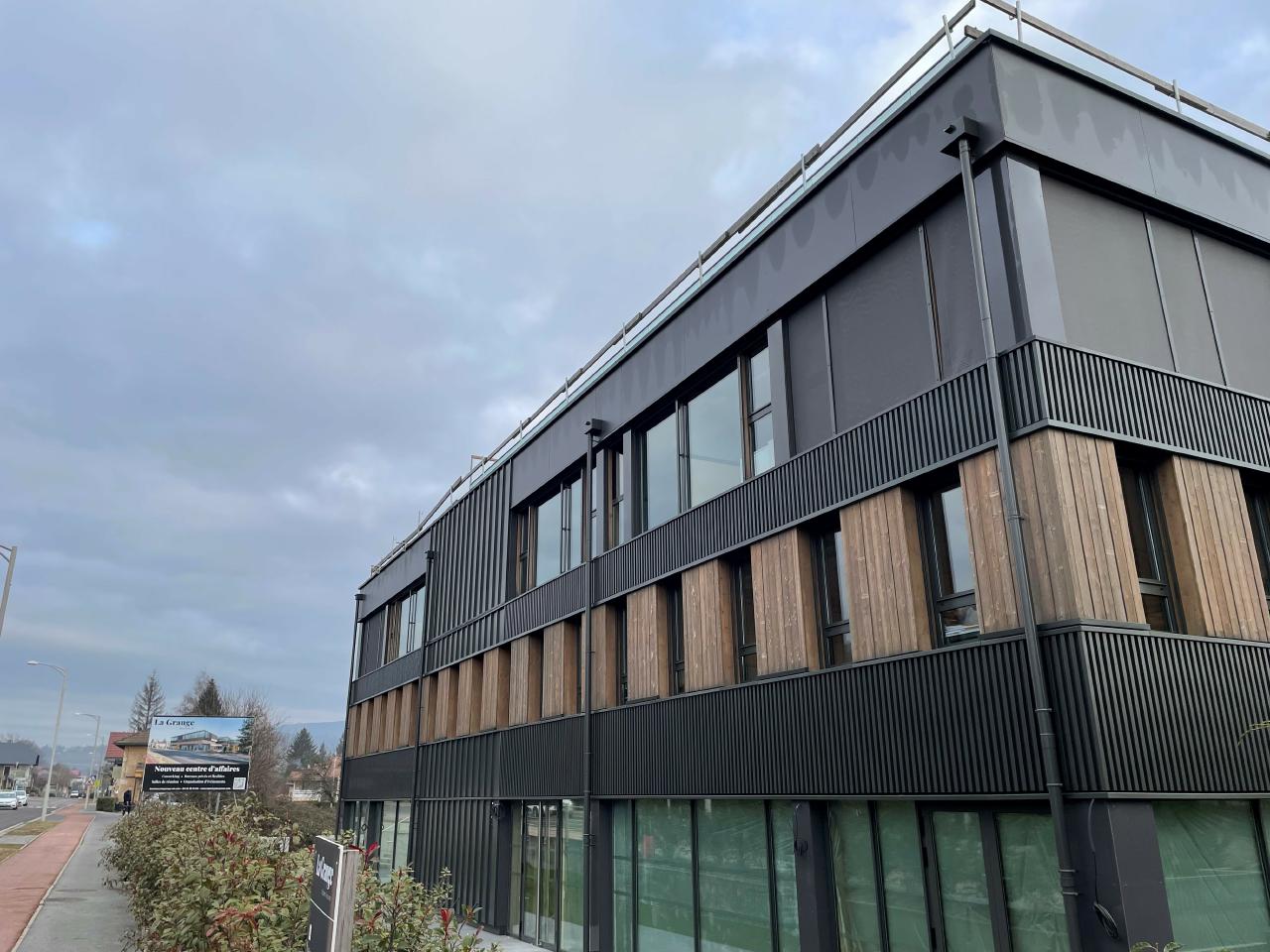 Location bureau Allonzier-la-Caille Haute-Savoie OLBUR2420886 12