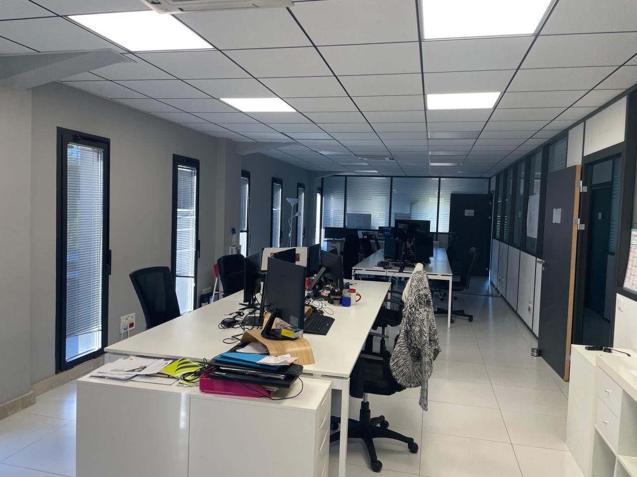 Location bureau Mauguio Hérault OLBUR2640431 1