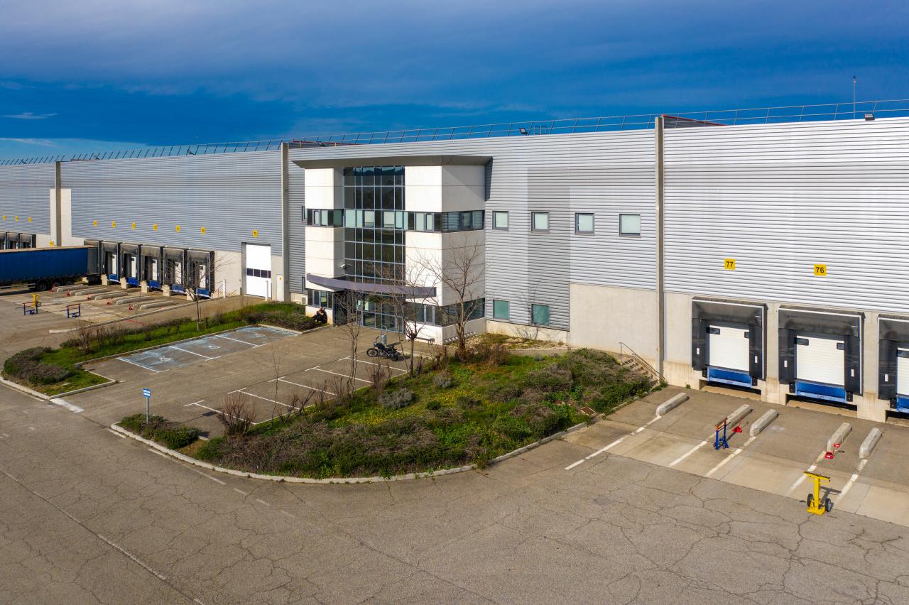 Location entrepôt classe a Saint-Martin-de-Crau Bouches-du-Rhône OLLOG2115434 11