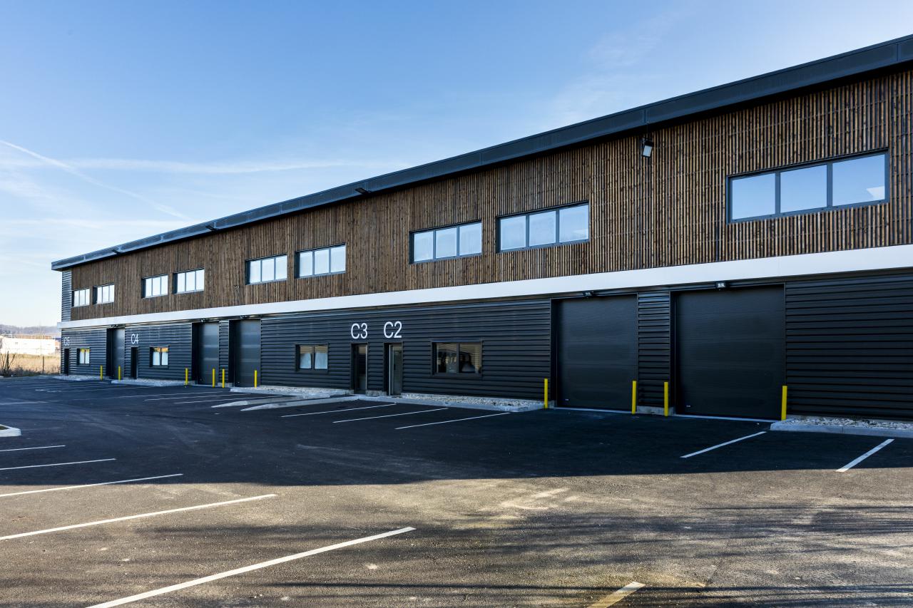 Vente local d'activité Droue-sur-Drouette Eure-et-Loir OVACT2119127