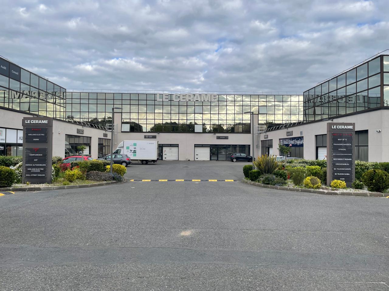 Location bureau Cergy Val-d'Oise OLBUR2640891 2