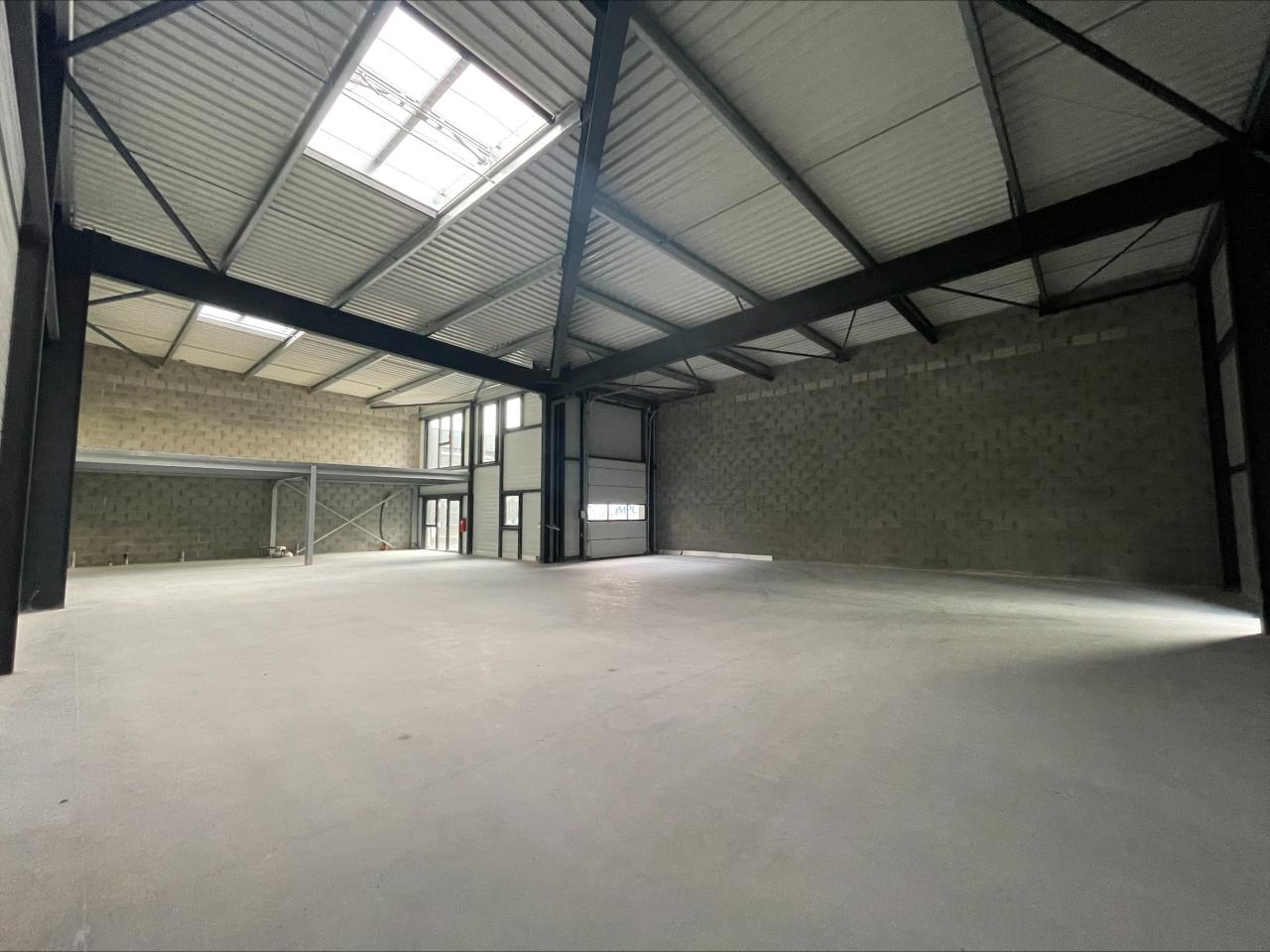 Location local d'activité Vern-sur-Seiche Ille-et-Vilaine OLACT2639355 2