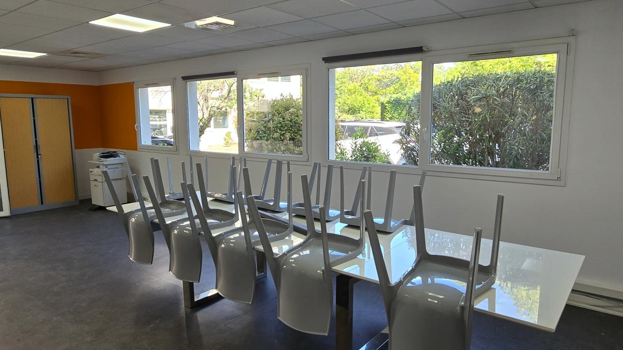 Location bureau Gémenos Bouches-du-Rhône OLBUR2428653 4