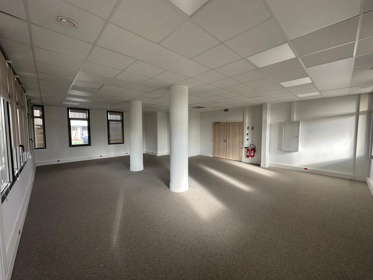 Location bureau Tours Indre-et-Loire OLBUR2313888 9