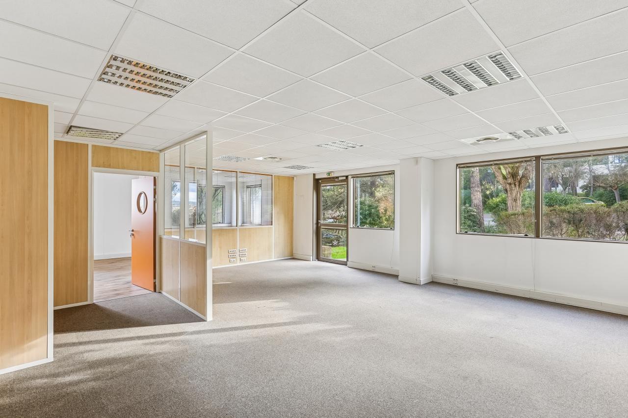 Location bureau Aix-en-Provence Bouches-du-Rhône OLBUR2115070 4