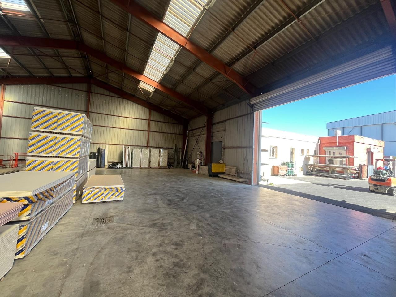 Vente entrepôt Servian Hérault OVLOG2645253 3