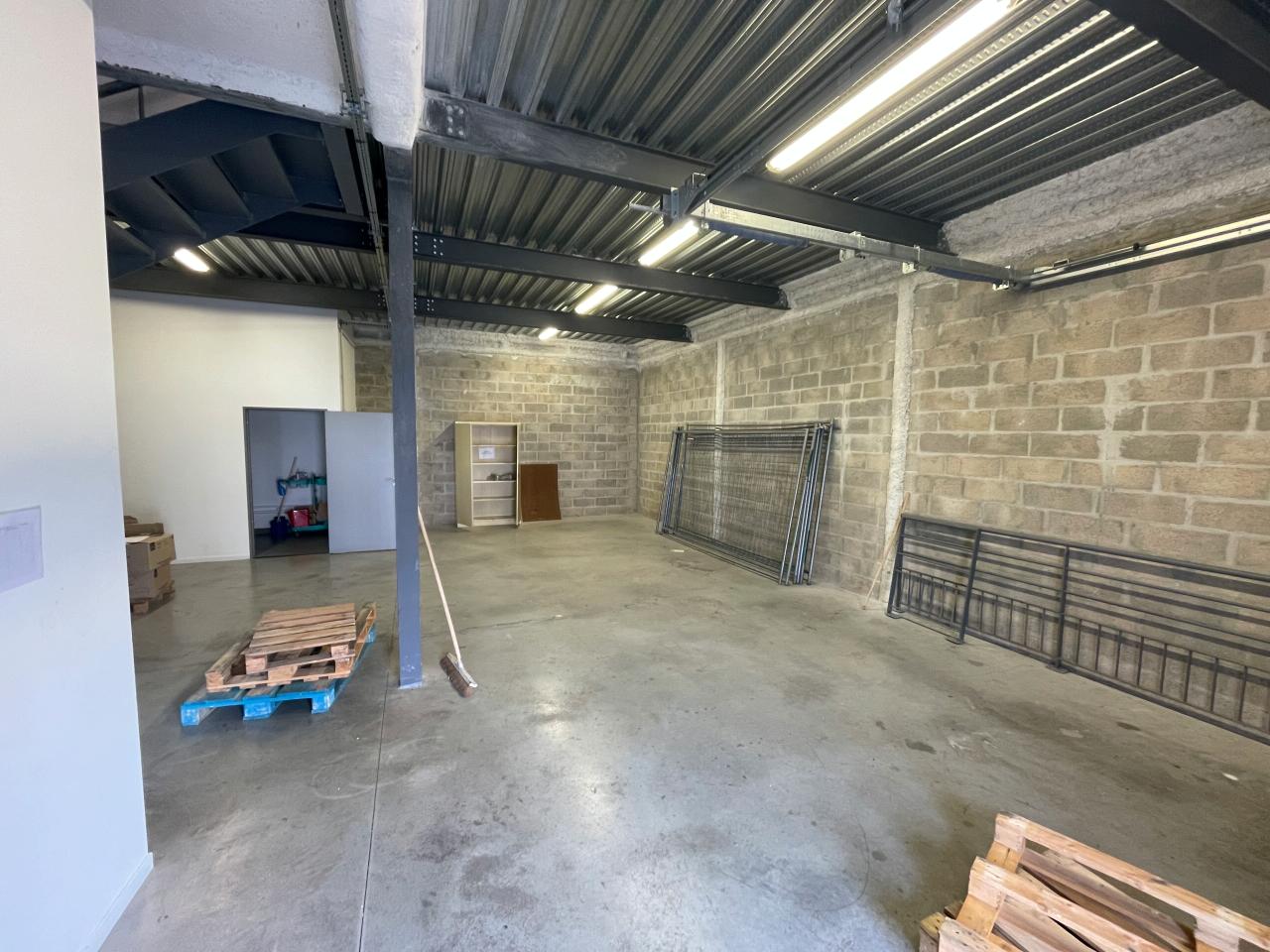 Vente local d'activité Saint-Ouen-l'Aumône Val-d'Oise OVACT2532253 3