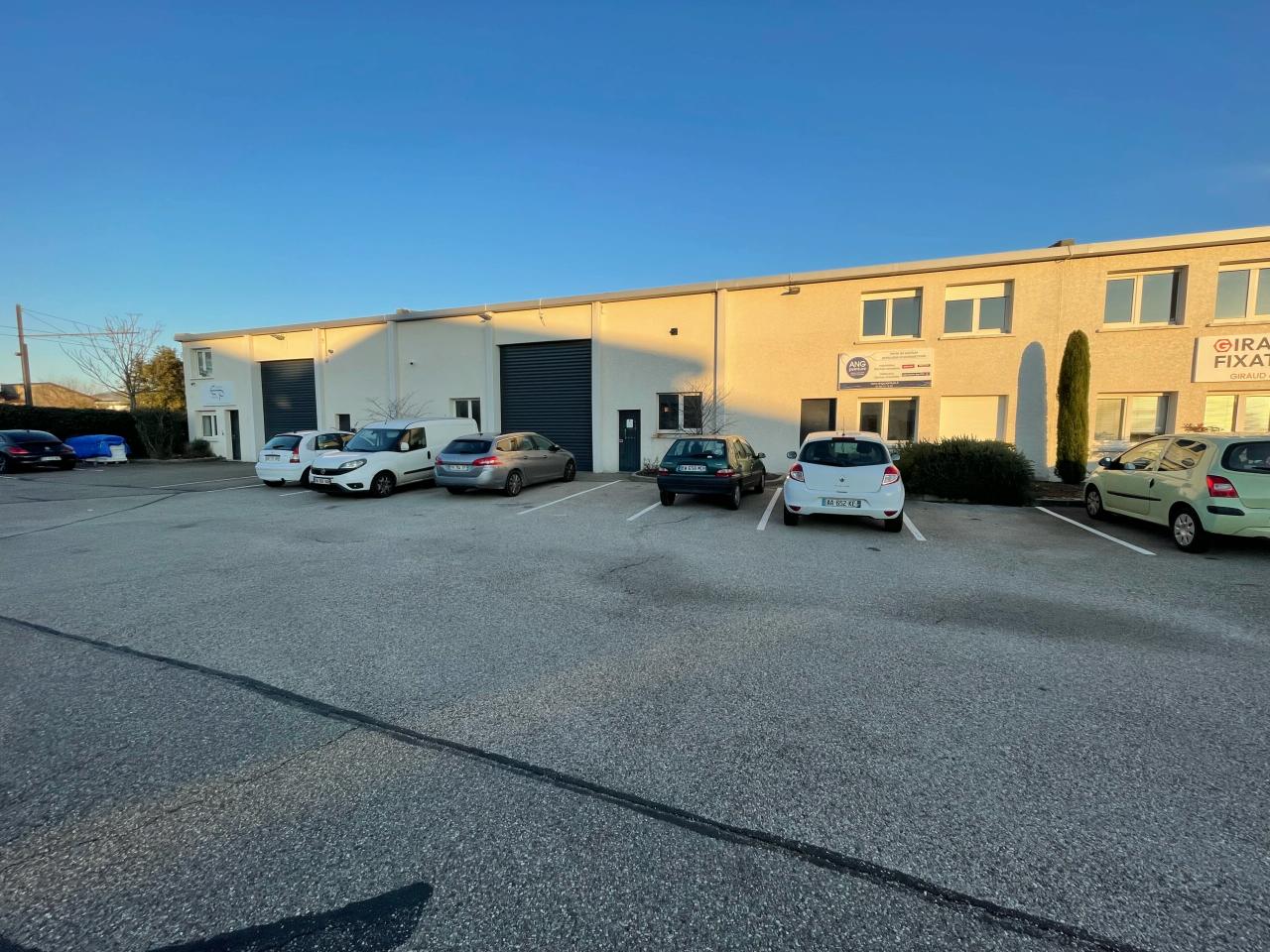 Location local d'activité Décines-Charpieu Rhône OLACT2108877 2