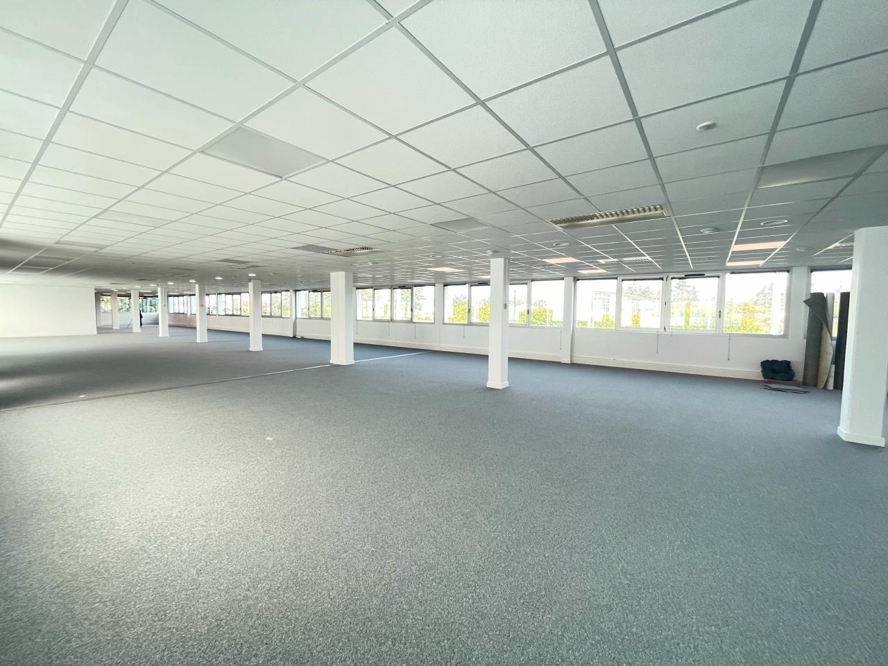 Location bureau OLBUR2318294 2