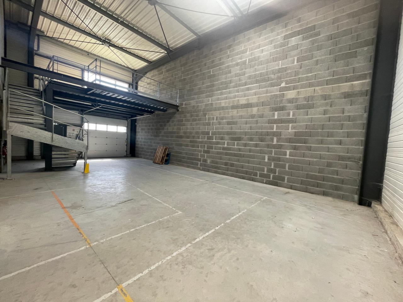 Location local d'activité Noyal-Châtillon-sur-Seiche Ille-et-Vilaine OLACT2536796 1