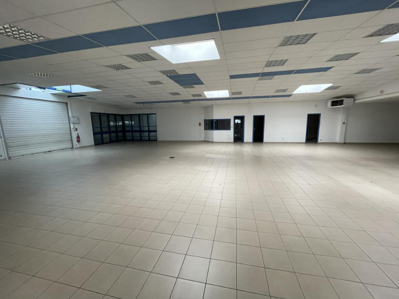 Location local d'activité Saint-Jacques-de-la-Lande Ille-et-Vilaine OLACT2532498 2