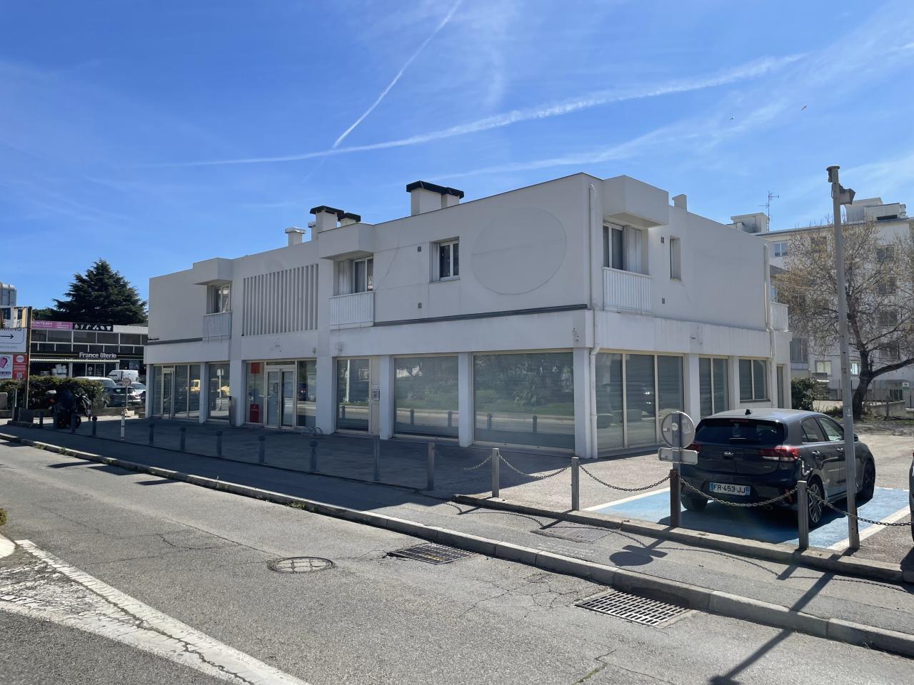 Location commerce Saint-Laurent-du-Var Alpes-Maritimes OLCOM2645354