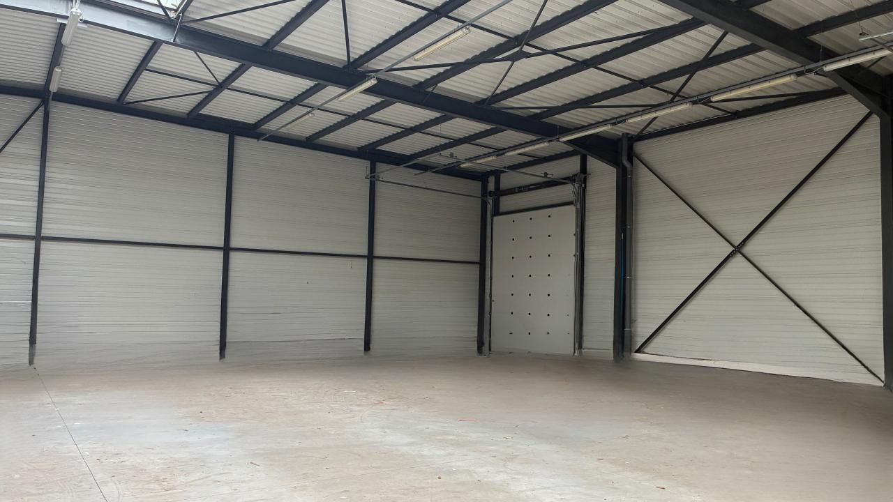 Location local d'activité Magny-les-Hameaux Yvelines OLACT2529029 2