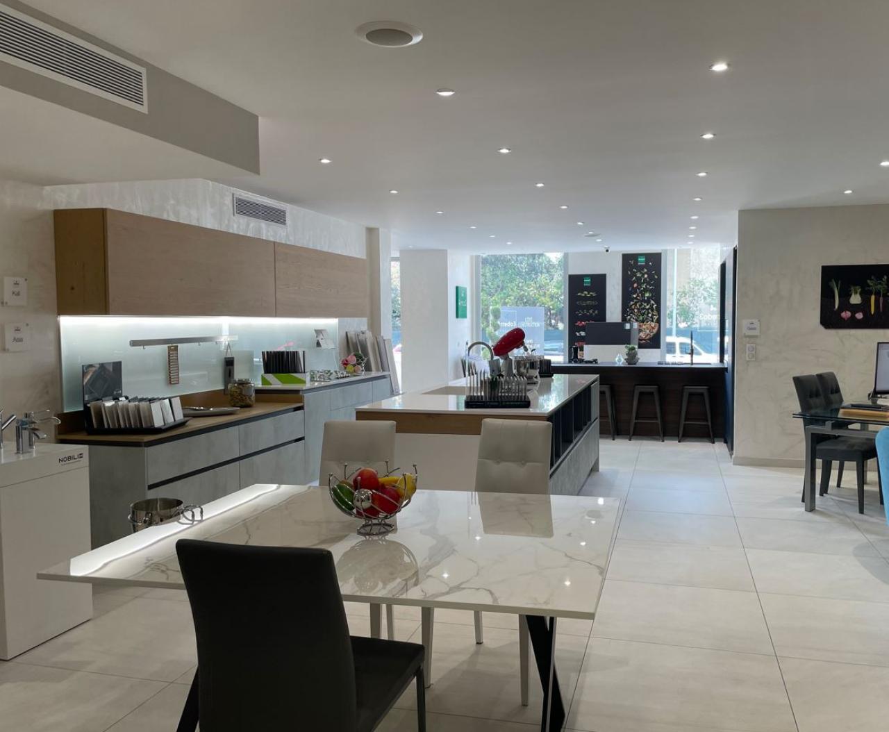 Location commerce Saint-Laurent-du-Var Alpes-Maritimes OLCOM2531728 1