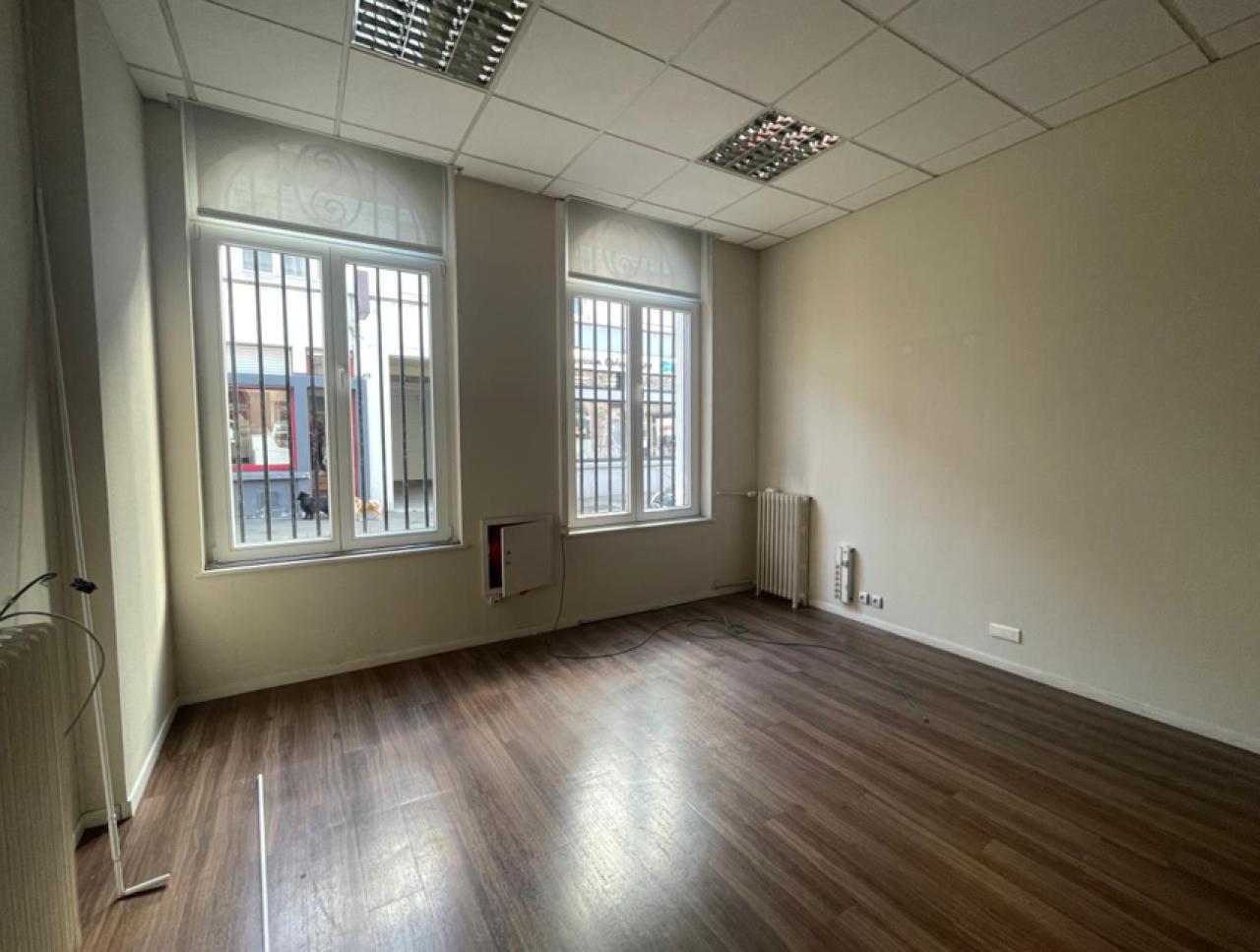 Vente bureau Solesmes Nord OVBUR2644733 4