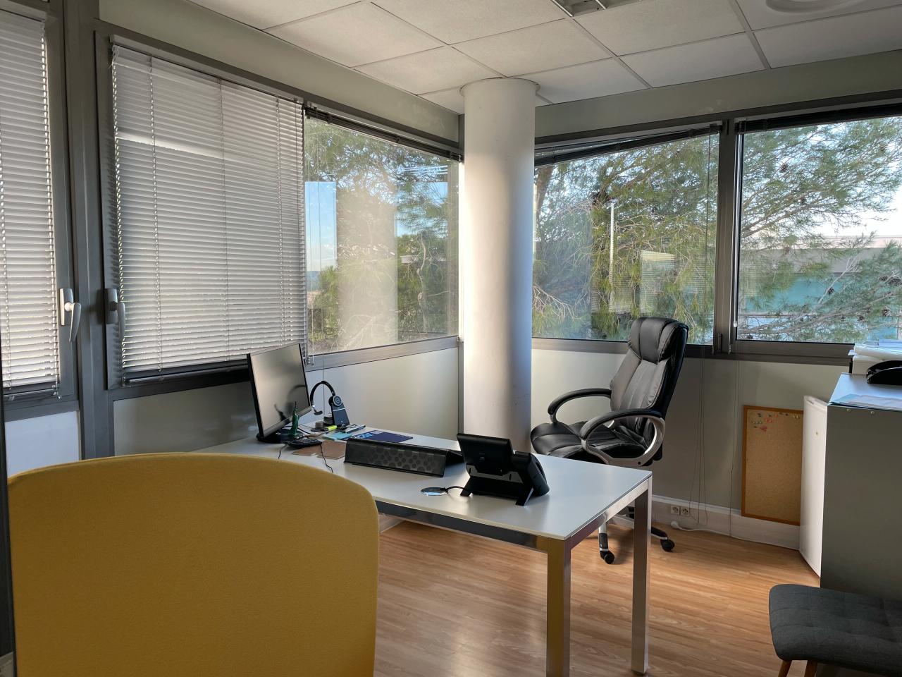 Location bureau Aix-en-Provence Bouches-du-Rhône OLBUR2117207 1