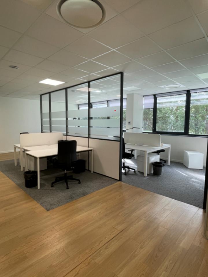 Location bureau Le Haillan Gironde OLBUR2535825 2