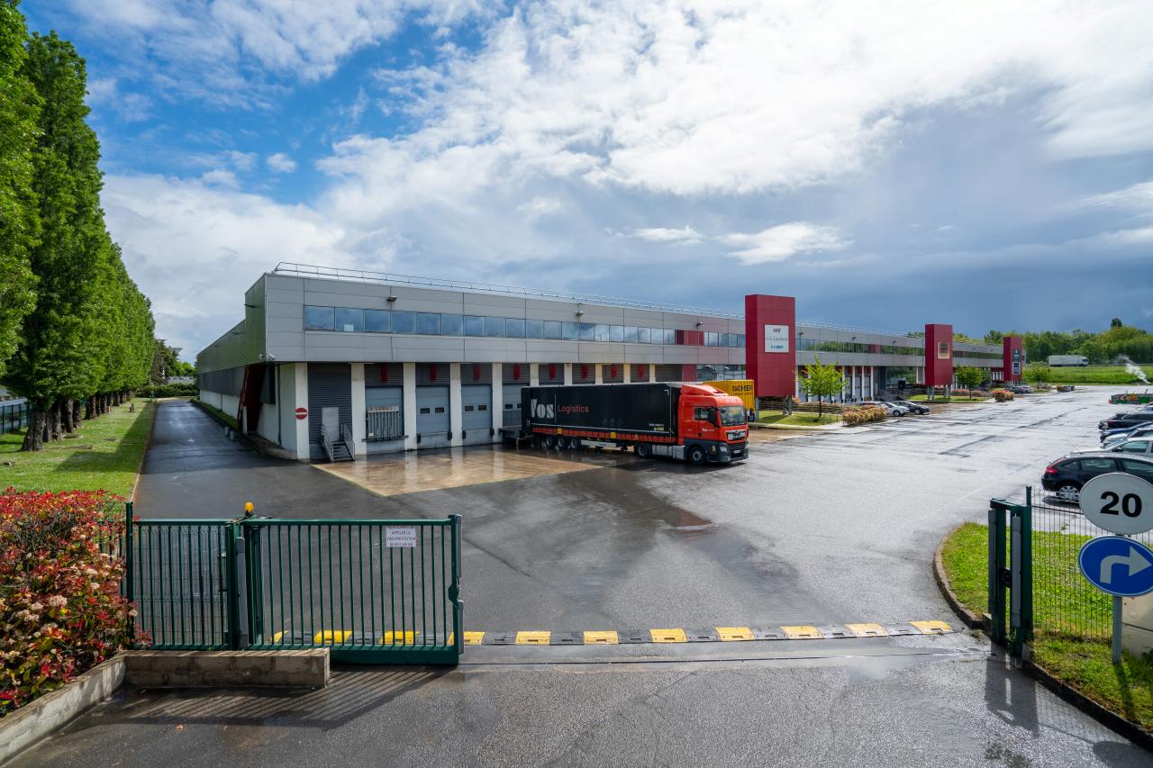 Location entrepôt classe a Les Ulis Essonne OLLOG2419040 3