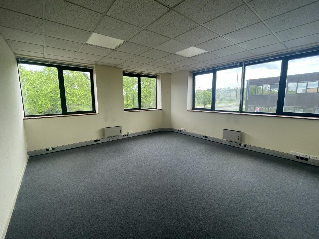 Location bureau Rennes Ille-et-Vilaine OLBUR2310875 3