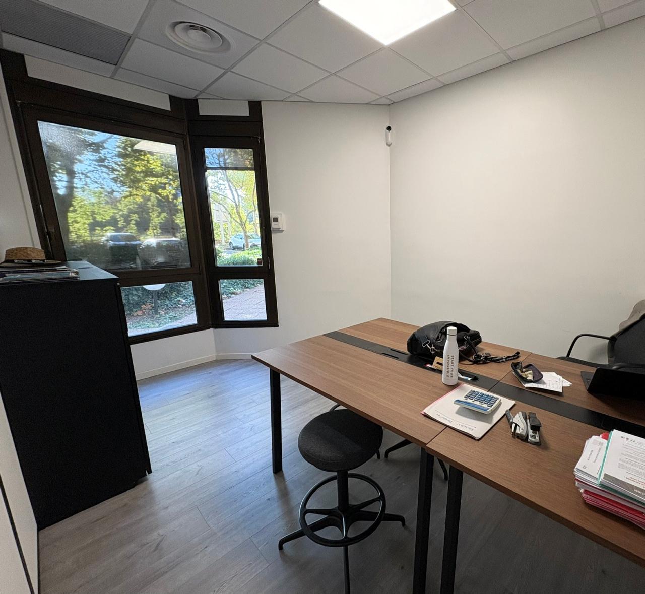 Location bureau Montigny-le-Bretonneux Yvelines OLBUR2645279 1