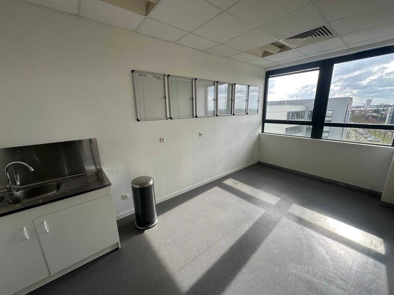 Location bureau Tours Indre-et-Loire OLBUR2638985 4