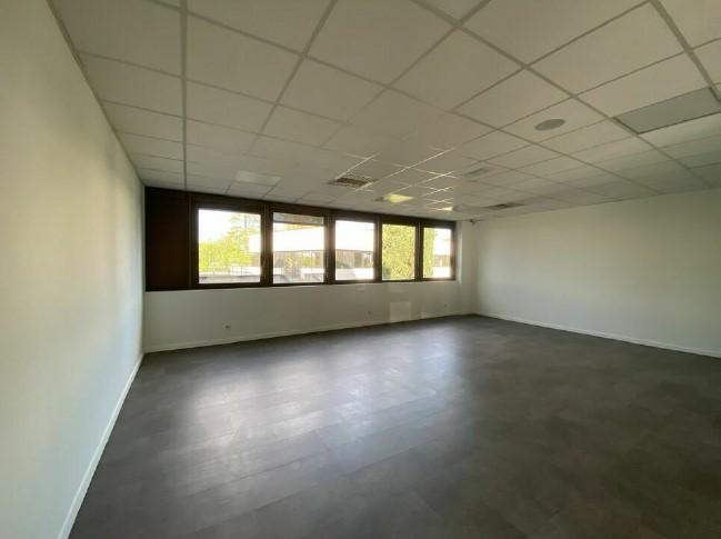 Location bureau Limonest Rhône OLBUR2109136 4