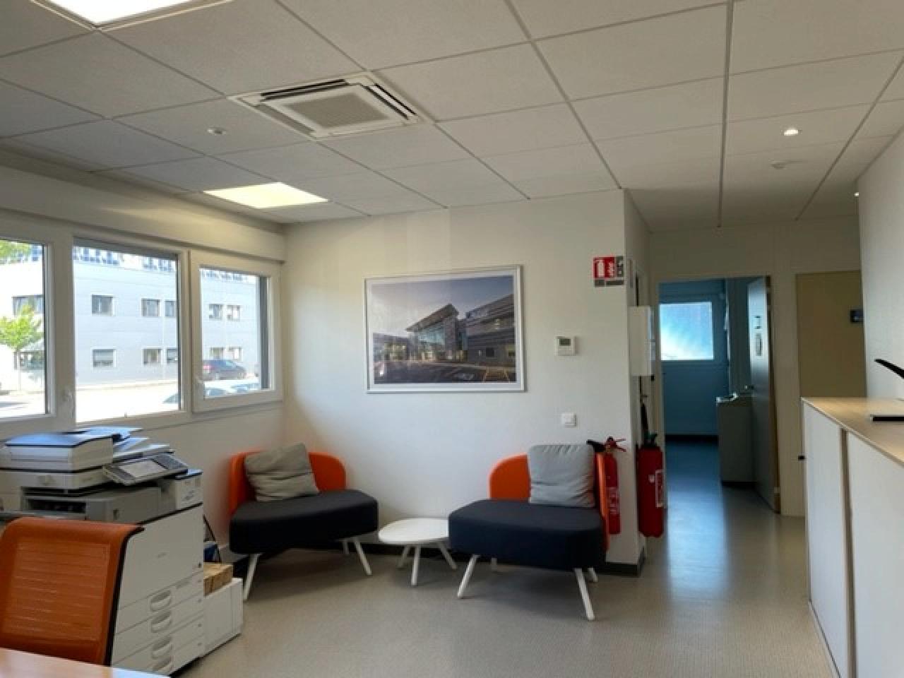 Location bureau Archamps Haute-Savoie OLBUR2203408 2