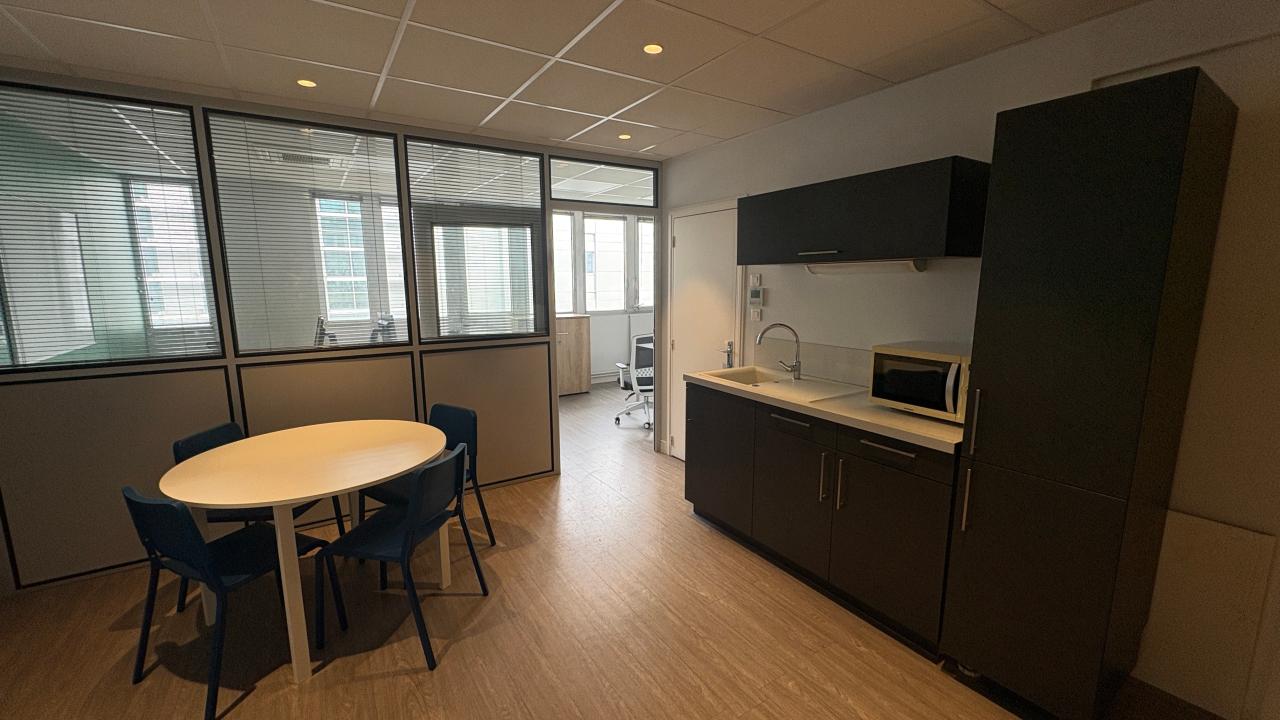 Vente bureau Tours Indre-et-Loire OVBUR2640439 1