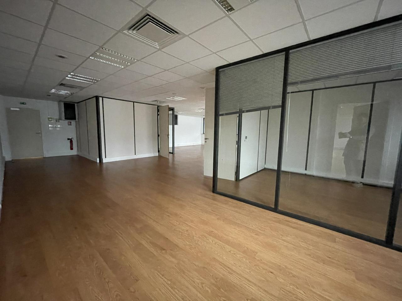 Location bureau Le Bourget-du-Lac Savoie OLBUR2207716 1