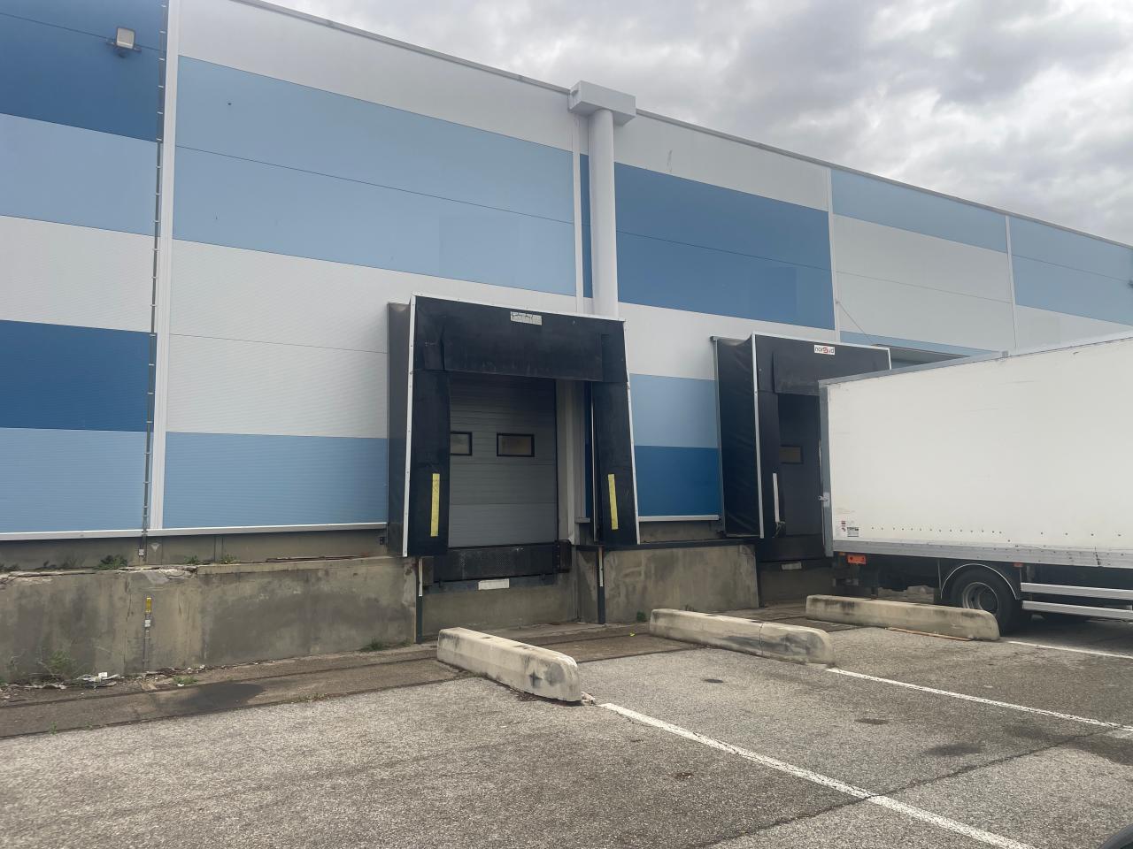 Location local d'activité Vitrolles Bouches-du-Rhône OLACT2205639 1