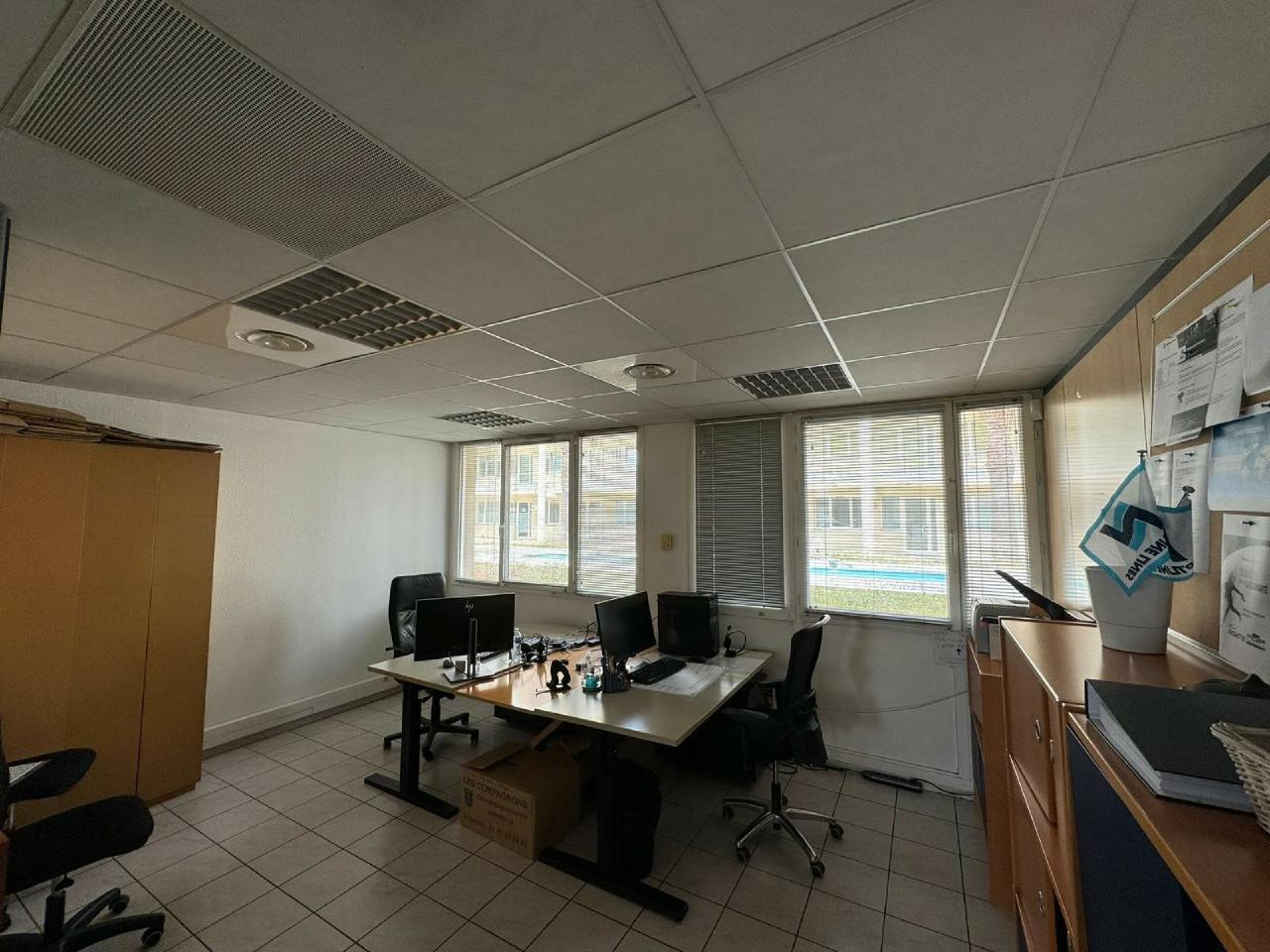 Vente bureau Marseille Bouches-du-Rhône OVBUR2423344 3