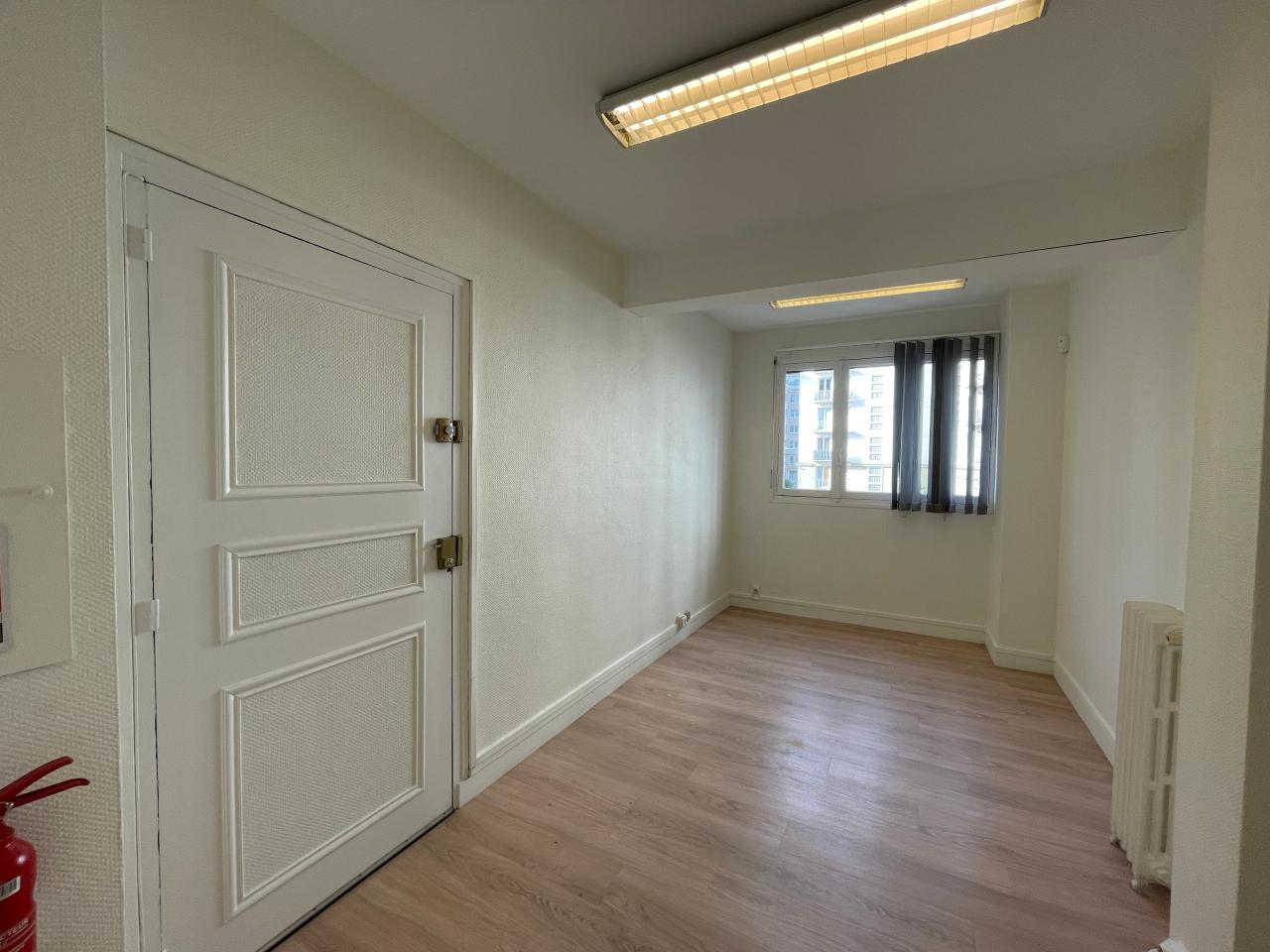 Location bureau Rouen Seine-Maritime OLBUR2536548 4