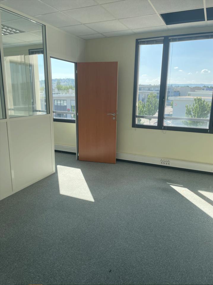 Location bureau Villefranche-sur-Saône Rhône OLBUR2109110 4