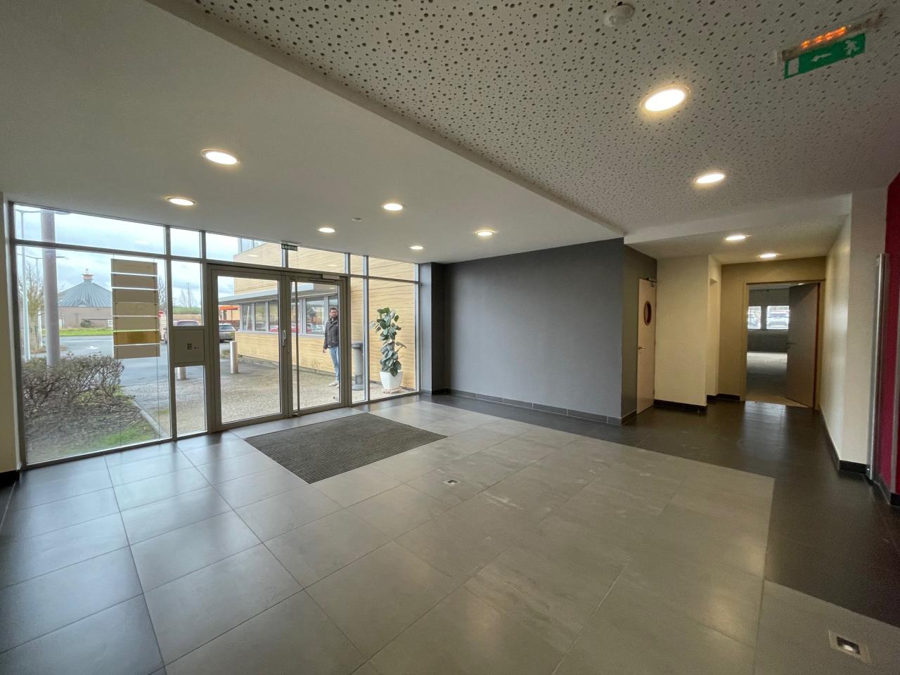 Vente bureau Blendecques Pas-de-Calais OVBUR2532576 2